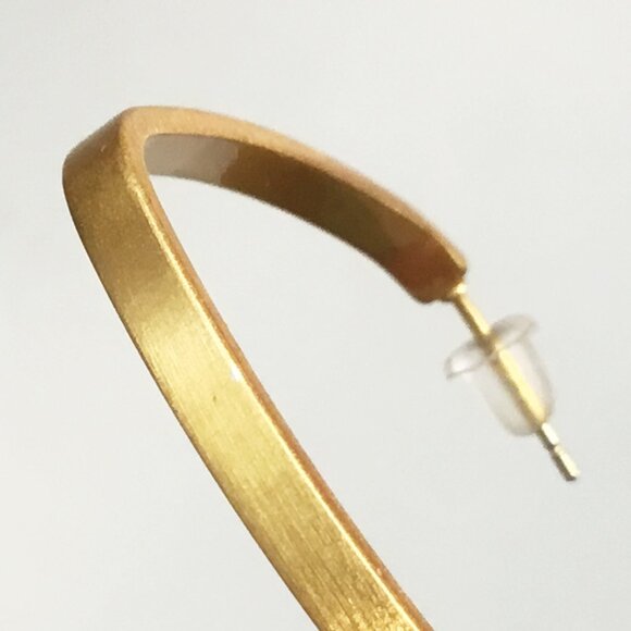 Dean Davidson Brushed Matte Gold Tone Tapered Square Hoop Earrings 1.5” - Picture 7 of 9